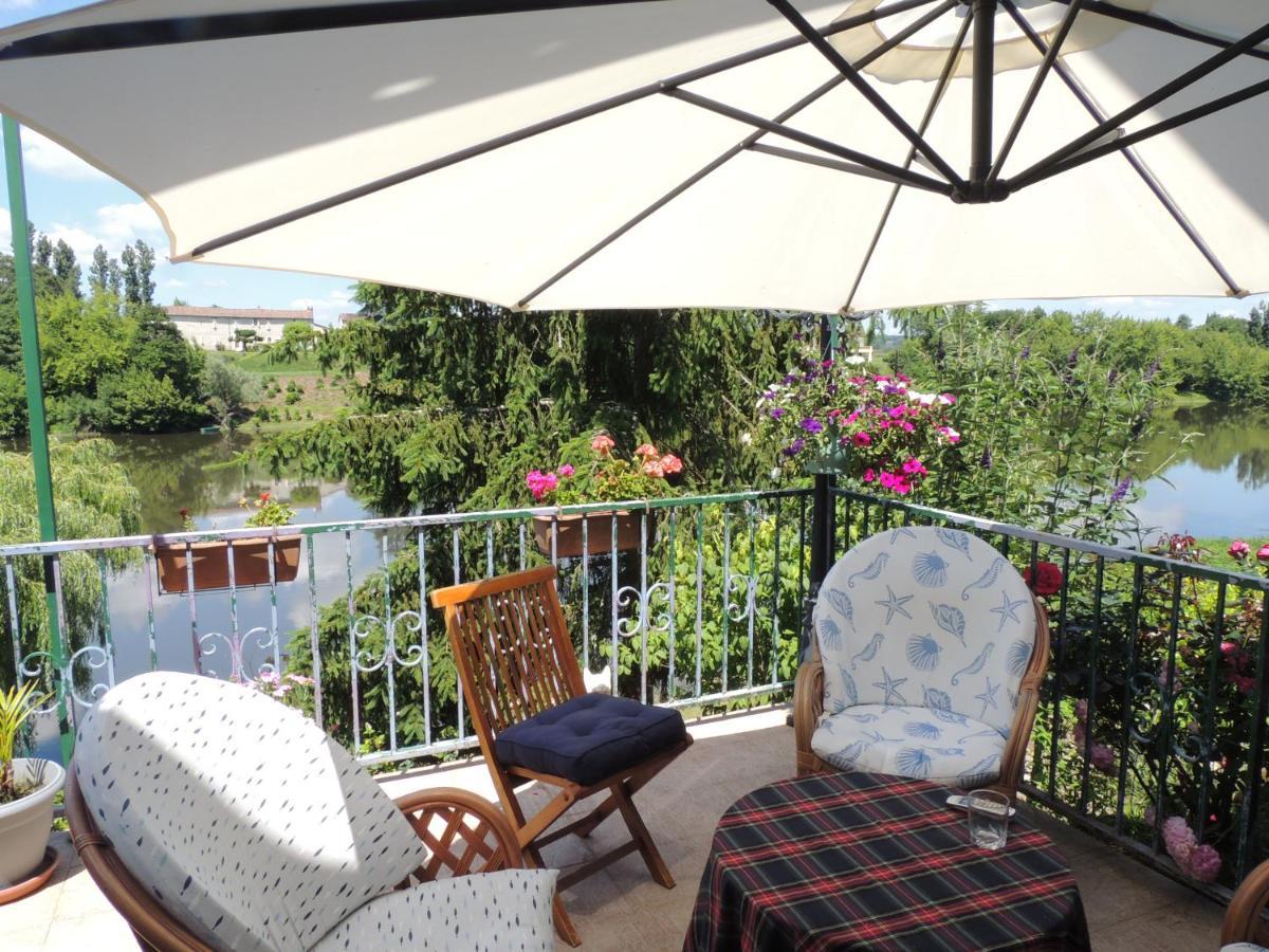 Pineuilh Le Jardin Des Cygnes Bed & Breakfast エクステリア 写真