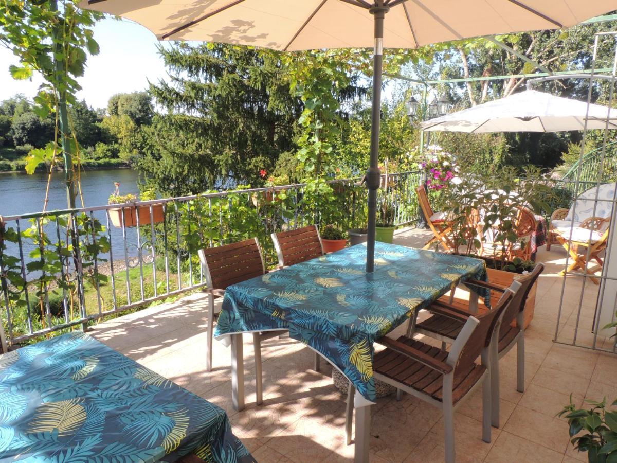 Pineuilh Le Jardin Des Cygnes Bed & Breakfast エクステリア 写真